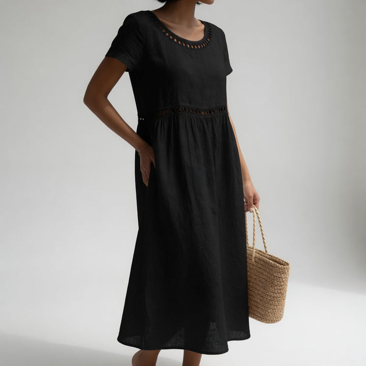 Velara | Broderad klänning